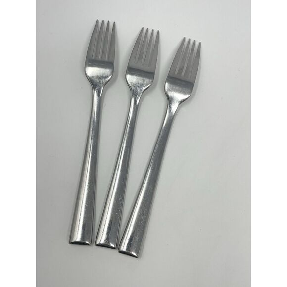 Lenox Continental Dining Stainless Steel 18/10 Dinner Forks 8 3/8” Set Of 3 - Picture 3 of 4